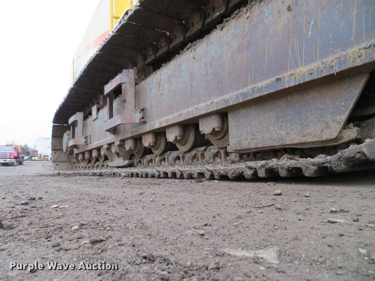 image for item DE5043 2000 New Holland EC450 excavator