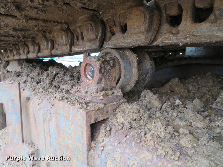 image for item DE5043 2000 New Holland EC450 excavator