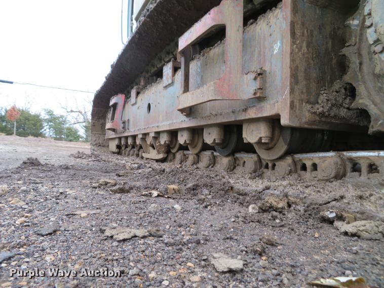 image for item DE5043 2000 New Holland EC450 excavator