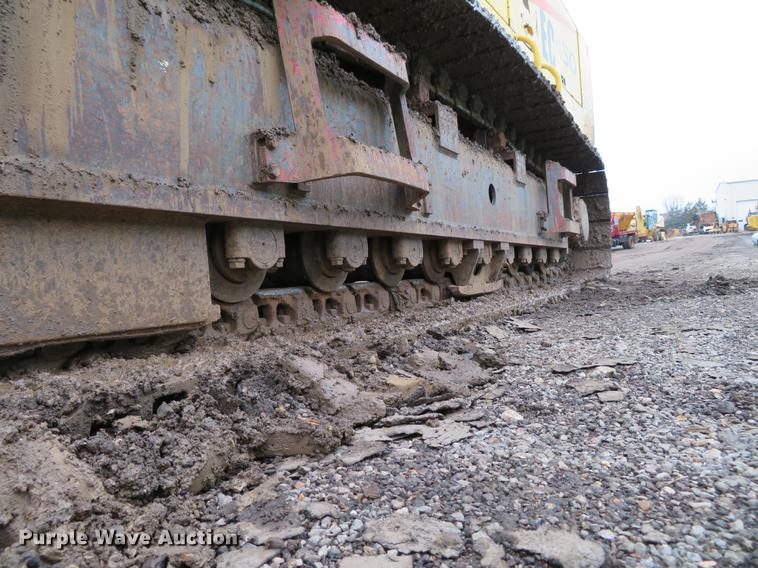 image for item DE5043 2000 New Holland EC450 excavator