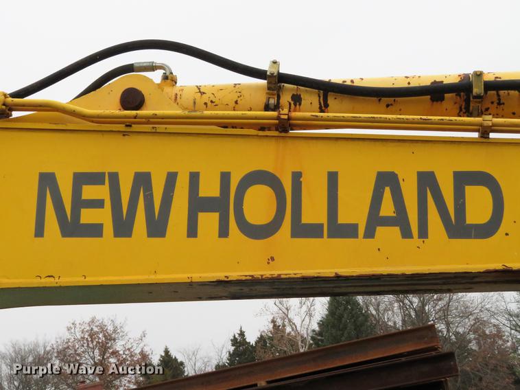 image for item DE5043 2000 New Holland EC450 excavator