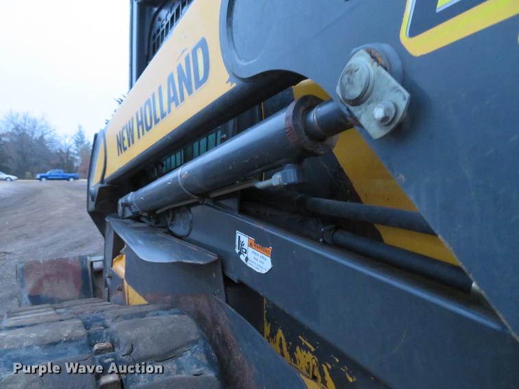 image for item DE5045 2007 New Holland C190 skid steer