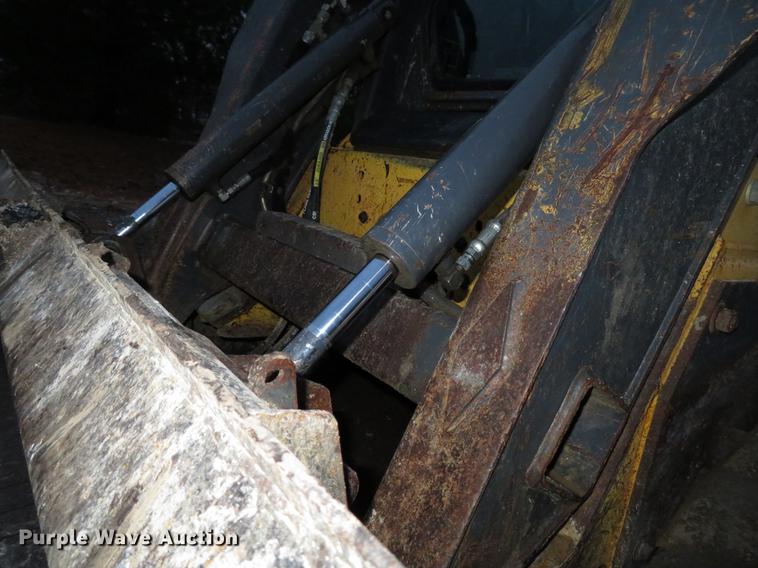 image for item DE5045 2007 New Holland C190 skid steer