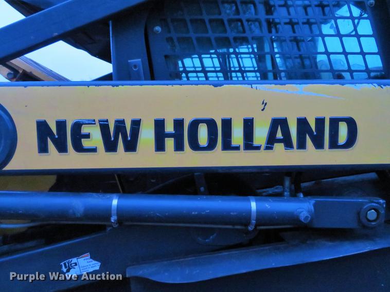 image for item DE5045 2007 New Holland C190 skid steer