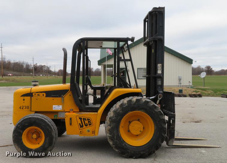 image for item DE5049 2001 JCB 930 forklift