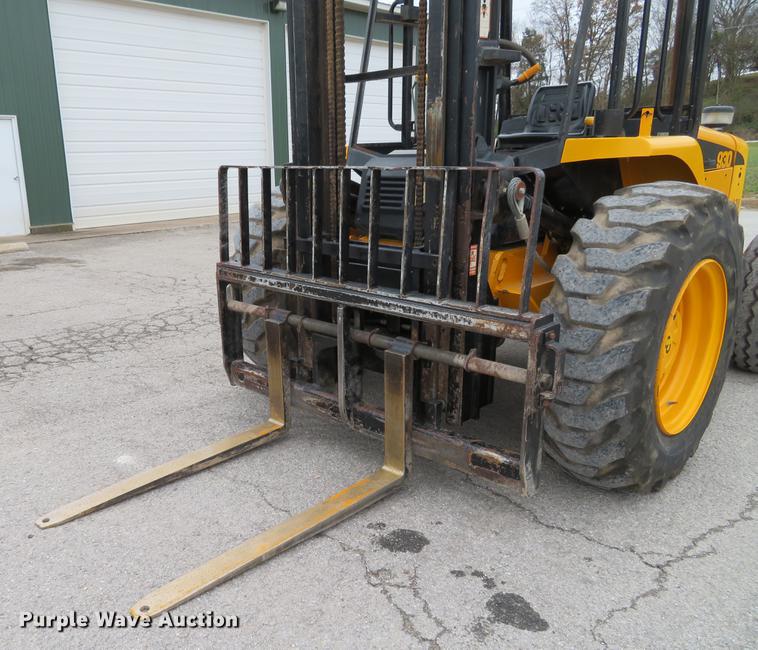 image for item DE5049 2001 JCB 930 forklift