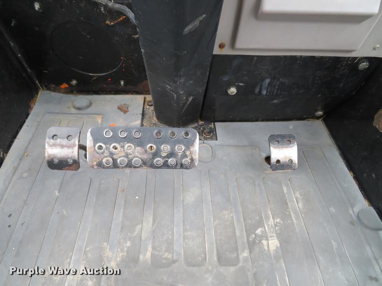 image for item DE5049 2001 JCB 930 forklift