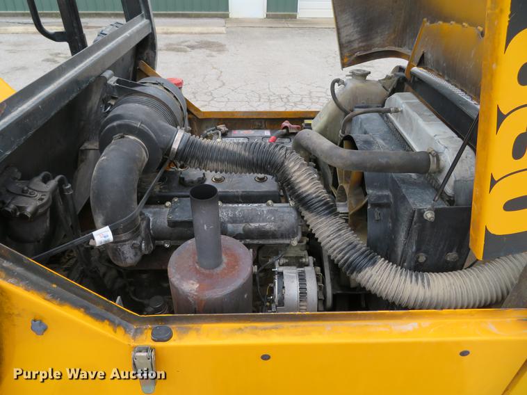 image for item DE5049 2001 JCB 930 forklift