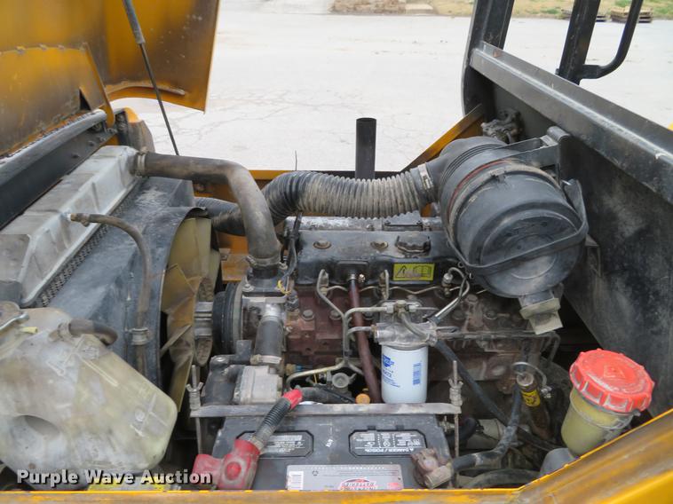 image for item DE5049 2001 JCB 930 forklift