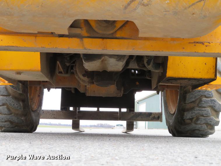 image for item DE5049 2001 JCB 930 forklift