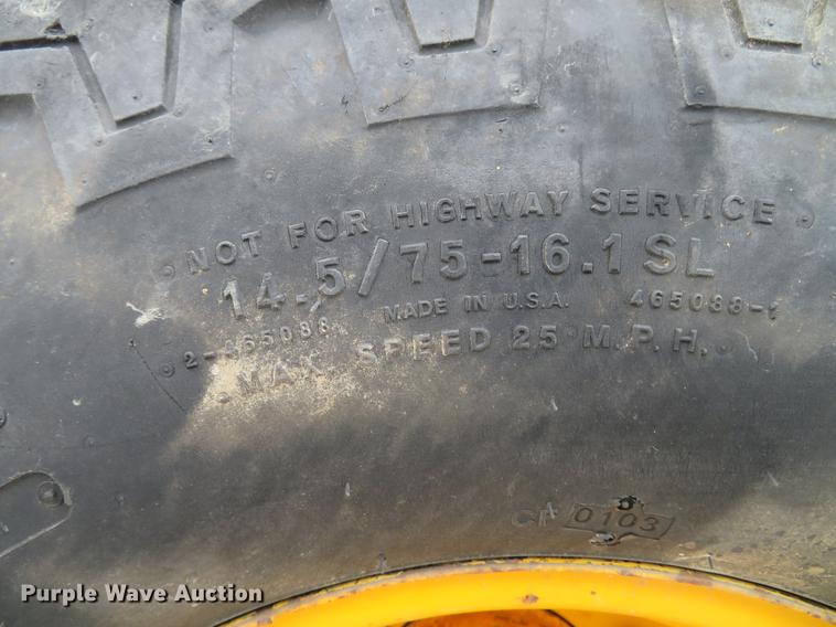 image for item DE5049 2001 JCB 930 forklift