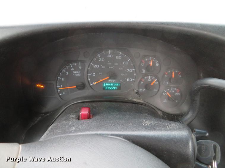 image for item DE5052 2005 GMC C5500 service truck