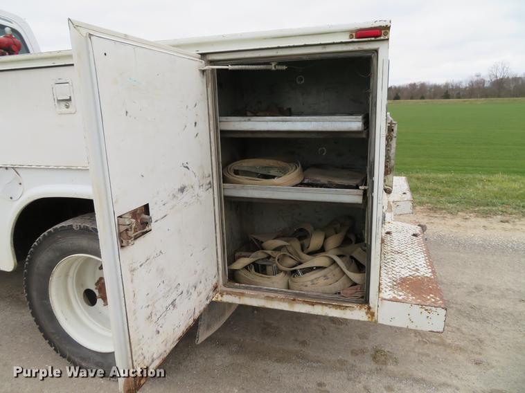 image for item DE5052 2005 GMC C5500 service truck