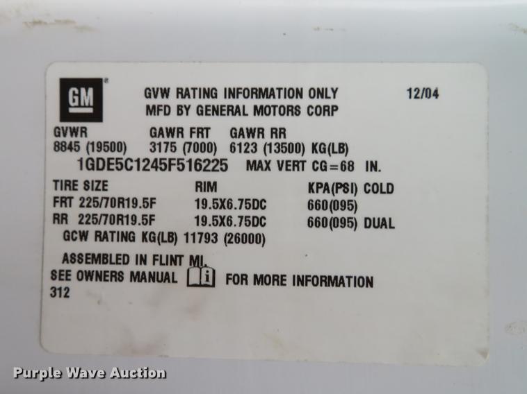 image for item DE5052 2005 GMC C5500 service truck