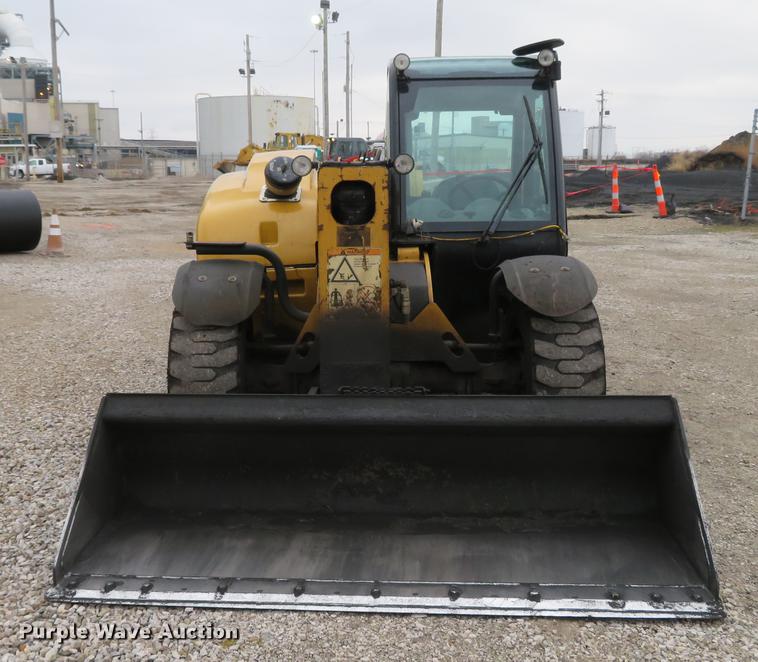 image for item DE5053 2012 Caterpillar TH255 telehandler