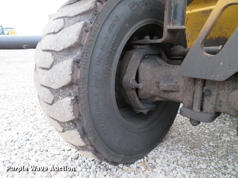 image for item DE5053 2012 Caterpillar TH255 telehandler