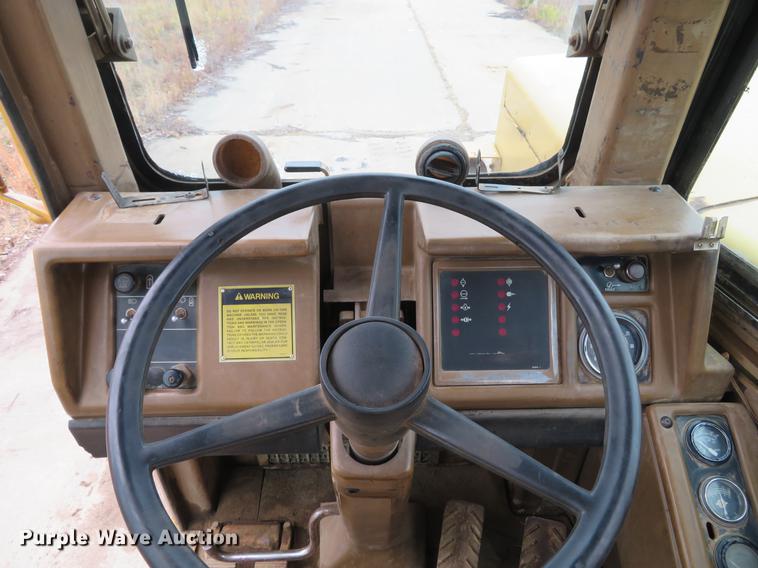 image for item DE5061 1987 Caterpillar 631E conventional scraper