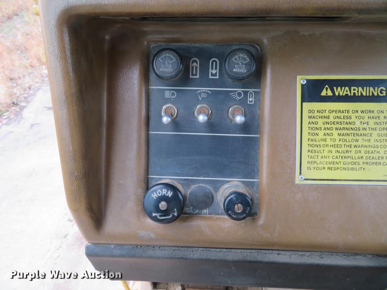 image for item DE5061 1987 Caterpillar 631E conventional scraper