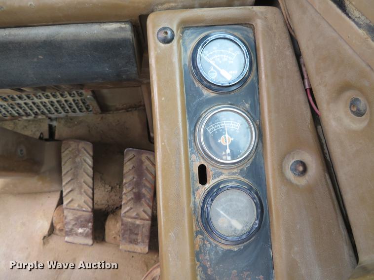 image for item DE5061 1987 Caterpillar 631E conventional scraper