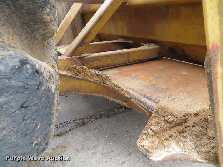 image for item DE5061 1987 Caterpillar 631E conventional scraper