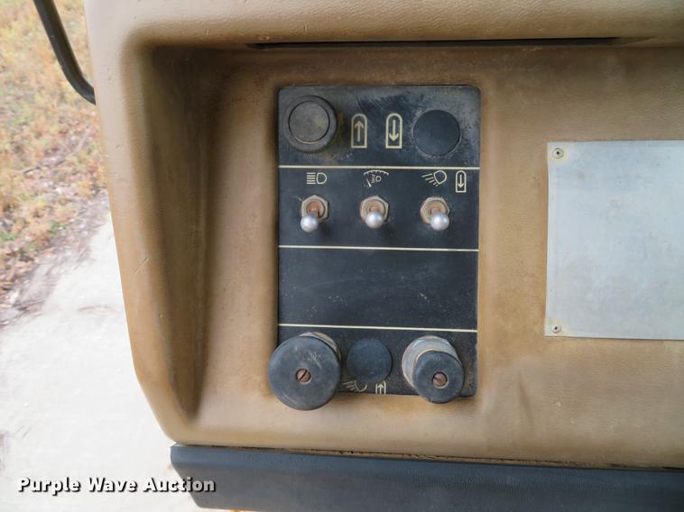 image for item DE5063 1987 Caterpillar 631E conventional scraper