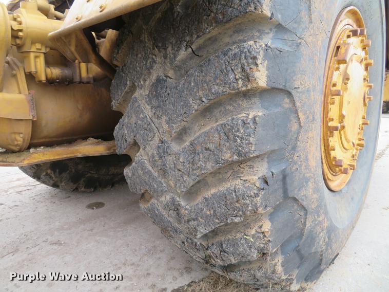 image for item DE5063 1987 Caterpillar 631E conventional scraper