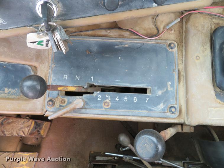 image for item DE5064 1988 Caterpillar 631E conventional scraper