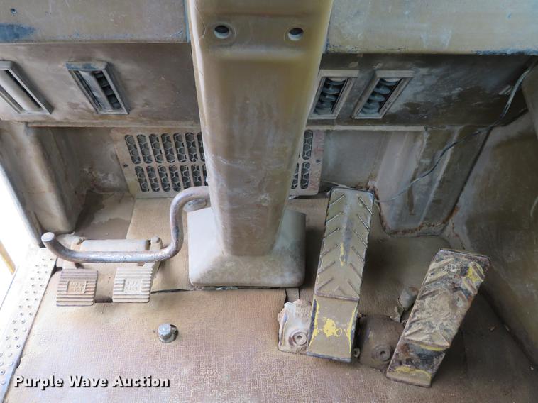 image for item DE5064 1988 Caterpillar 631E conventional scraper