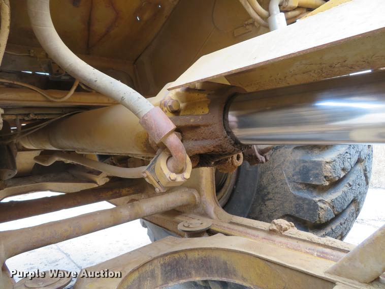 image for item DE5064 1988 Caterpillar 631E conventional scraper
