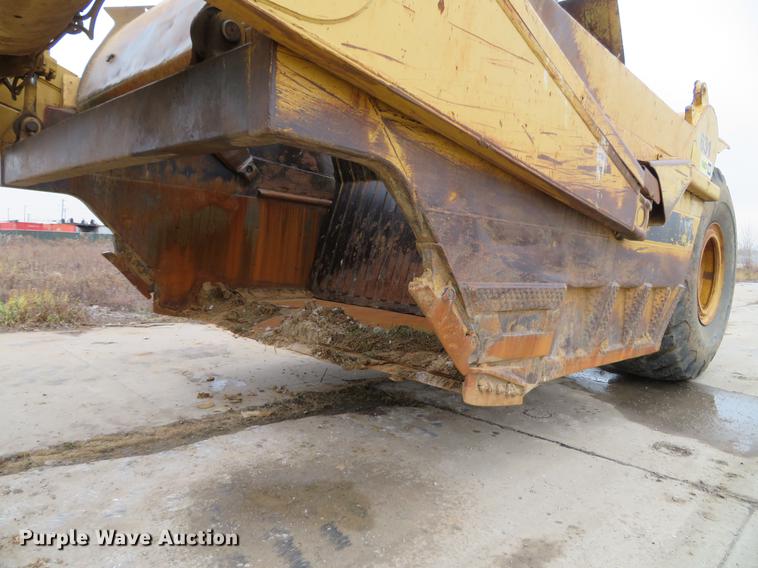 image for item DE5064 1988 Caterpillar 631E conventional scraper