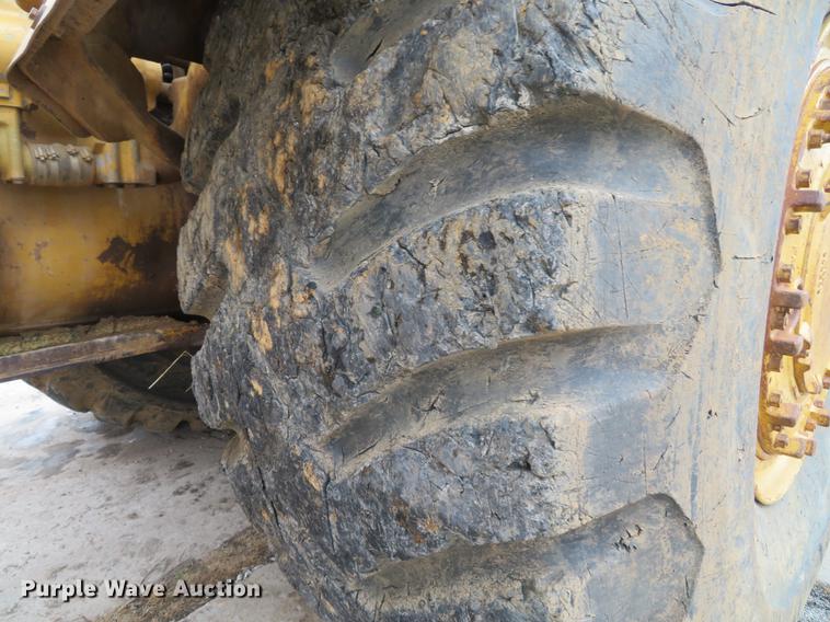 image for item DE5064 1988 Caterpillar 631E conventional scraper