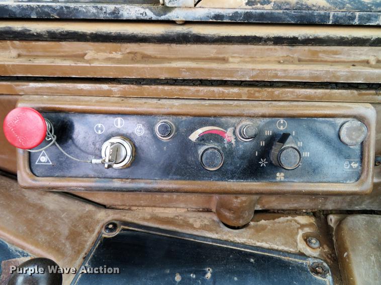 image for item DE5065 1987 Caterpillar 631E conventional scraper