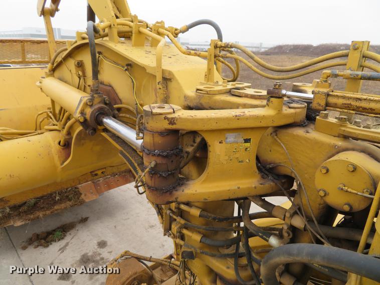 image for item DE5065 1987 Caterpillar 631E conventional scraper