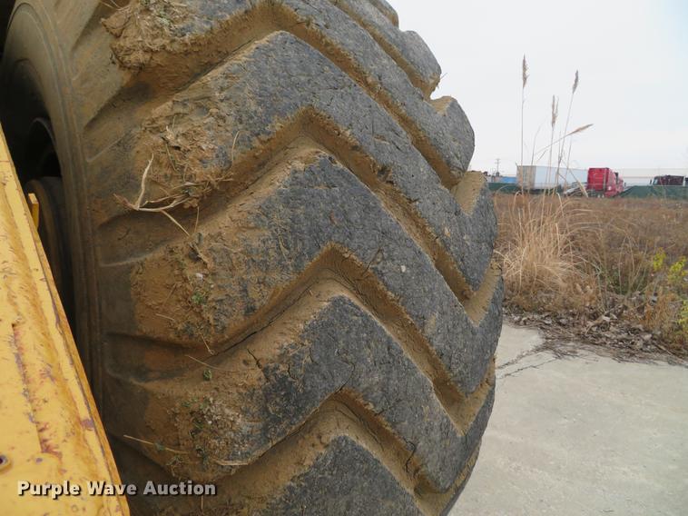 image for item DE5065 1987 Caterpillar 631E conventional scraper