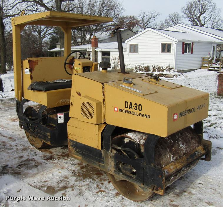 image for item DE5935 1986 Ingersoll Rand DA-30 double drum vibratory compactor