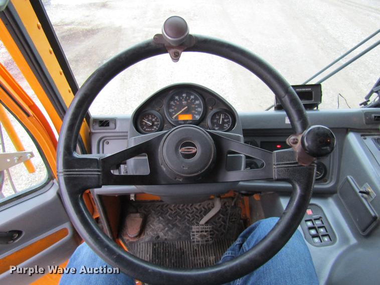 image for item DE5944 2004 Sterling Condor road striper truck