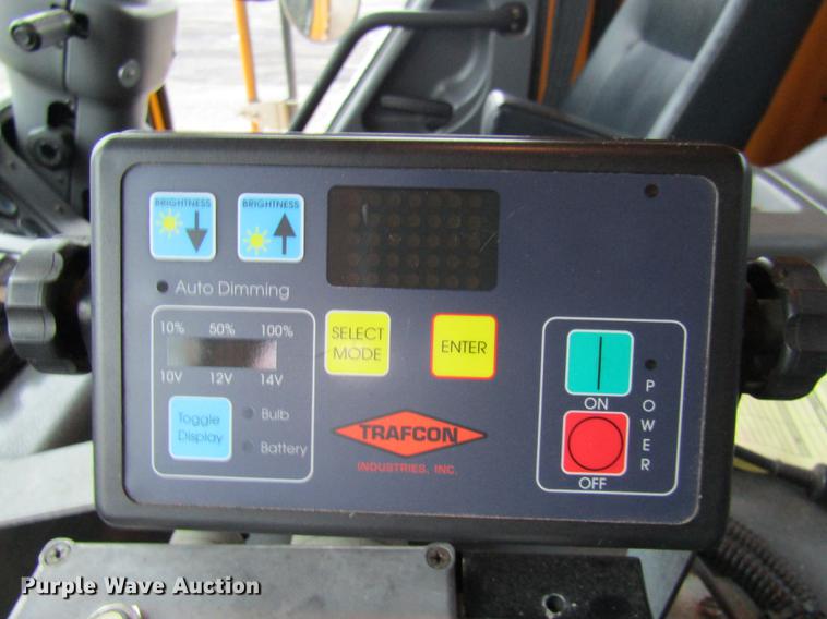 image for item DE5944 2004 Sterling Condor road striper truck