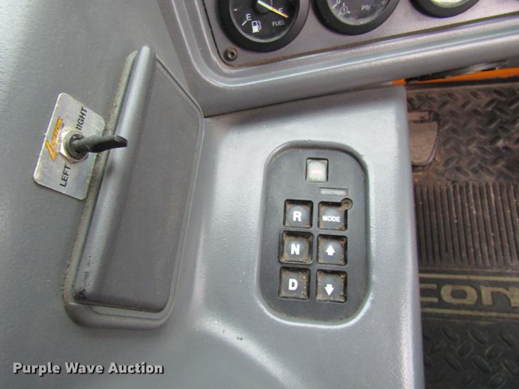 image for item DE5944 2004 Sterling Condor road striper truck