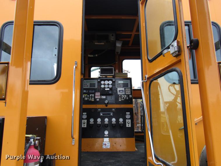 image for item DE5944 2004 Sterling Condor road striper truck