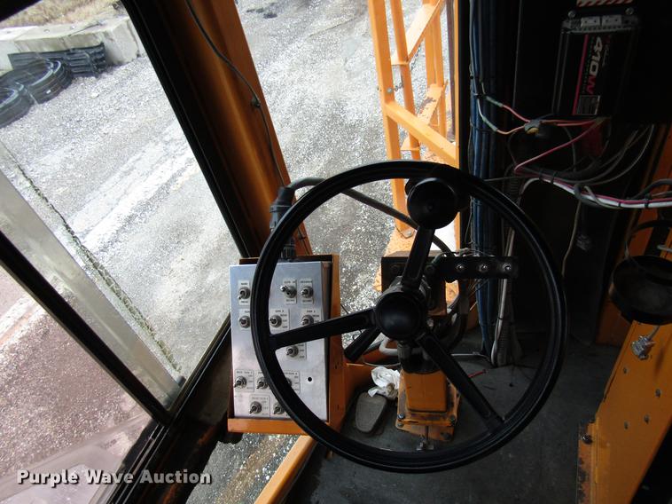 image for item DE5944 2004 Sterling Condor road striper truck