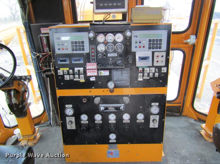 image for item DE5944 2004 Sterling Condor road striper truck