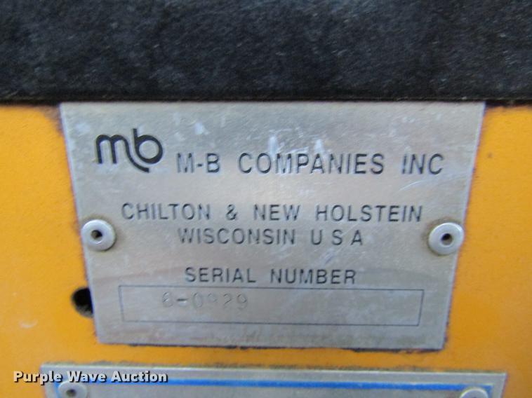 image for item DE5944 2004 Sterling Condor road striper truck