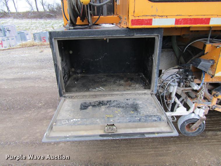 image for item DE5944 2004 Sterling Condor road striper truck