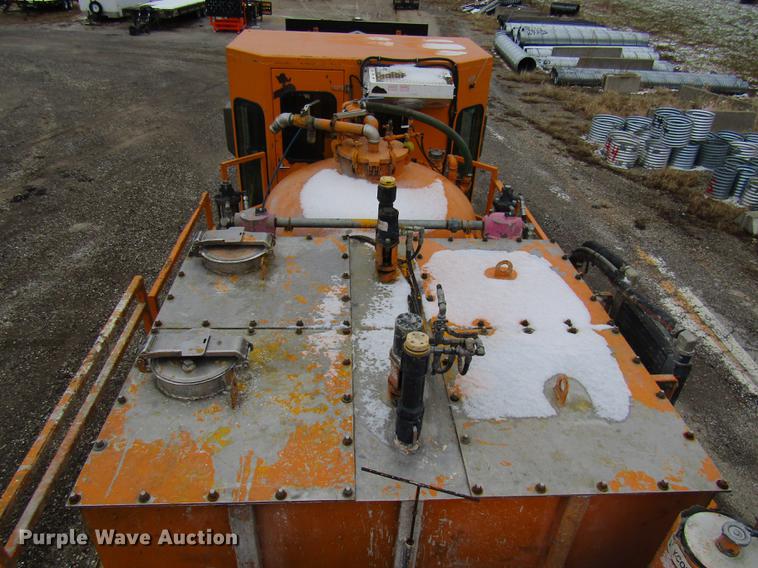 image for item DE5944 2004 Sterling Condor road striper truck