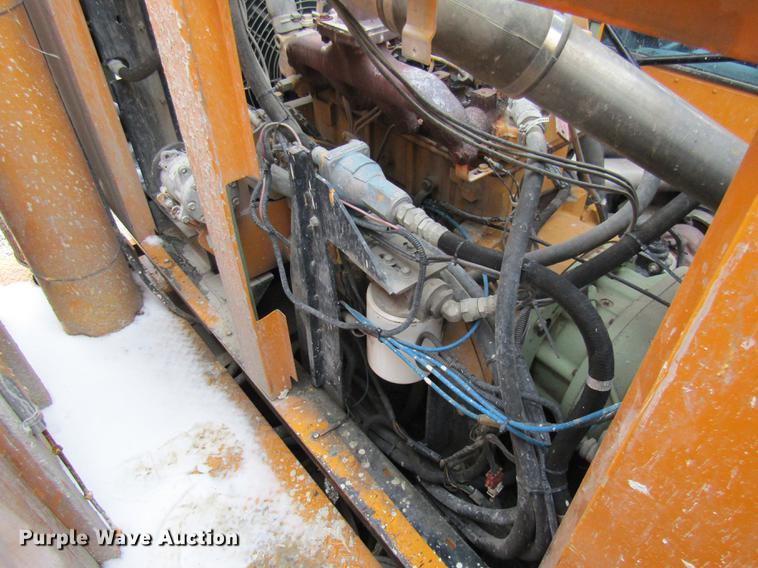 image for item DE5944 2004 Sterling Condor road striper truck