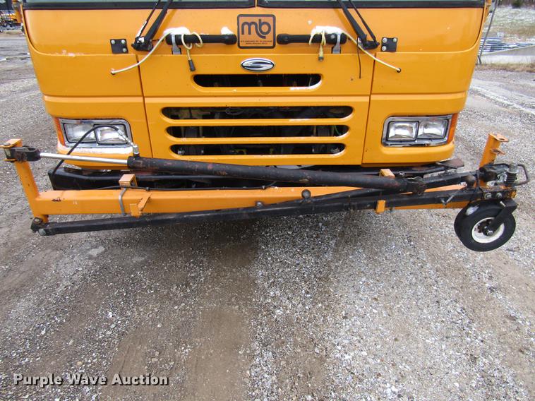 image for item DE5944 2004 Sterling Condor road striper truck