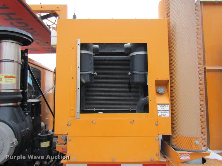 image for item DE5944 2004 Sterling Condor road striper truck