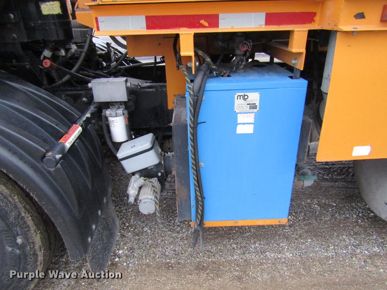 image for item DE5944 2004 Sterling Condor road striper truck