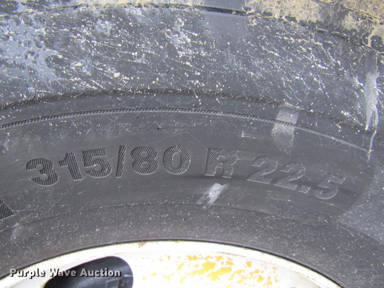 image for item DE5944 2004 Sterling Condor road striper truck