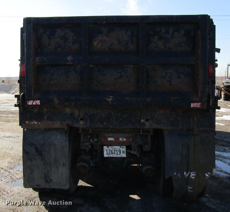 image for item DE5948 1990 Ford LT8000 dump truck